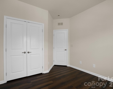 2302 Rachelwood Drive - Photo Thumbnail 24