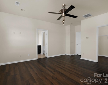 2302 Rachelwood Drive - Photo Thumbnail 15