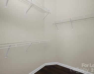 2302 Rachelwood Drive - Photo Thumbnail 16