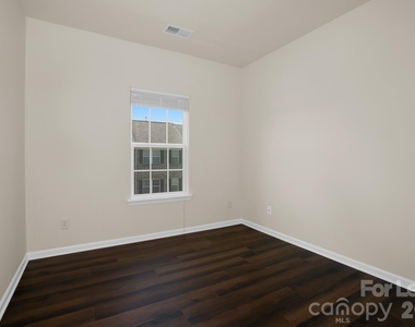 2302 Rachelwood Drive - Photo Thumbnail 23