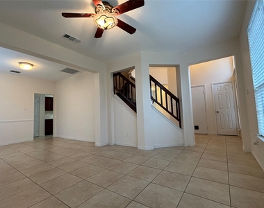 2713 Clovermeadow Drive - Photo Thumbnail 2