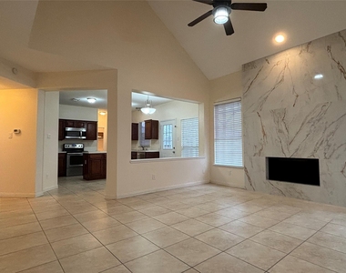 2713 Clovermeadow Drive - Photo Thumbnail 12