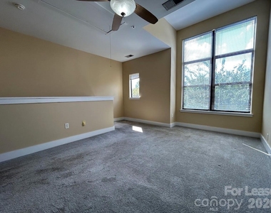 937 E 7th Street - Photo Thumbnail 25