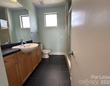 937 E 7th Street - Photo Thumbnail 23