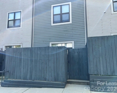 937 E 7th Street - Photo Thumbnail 1