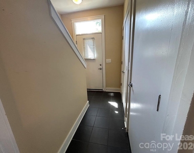 937 E 7th Street - Photo Thumbnail 8