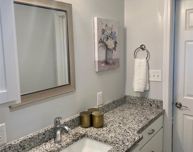 113 Forest Drive - Photo Thumbnail 12