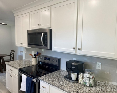 113 Forest Drive - Photo Thumbnail 4