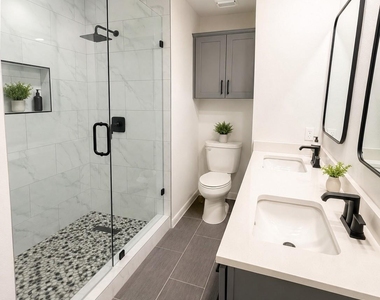 2204 W Park Boulevard - Photo Thumbnail 3