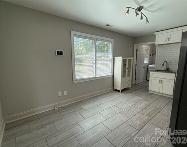 117 Grover Moore Place - Photo Thumbnail 6