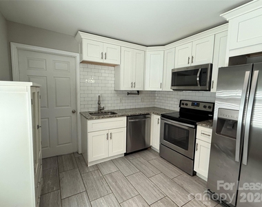 117 Grover Moore Place - Photo Thumbnail 10