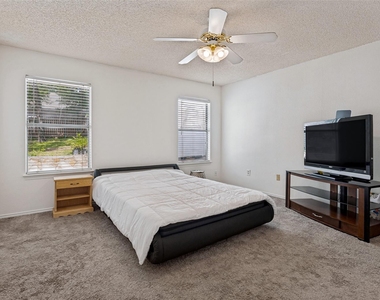 4108 Sunday Hill Drive - Photo Thumbnail 12