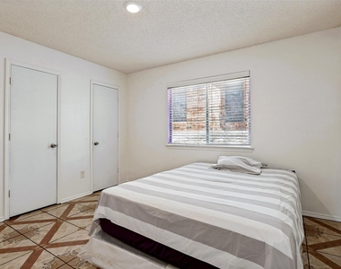 4108 Sunday Hill Drive - Photo Thumbnail 14