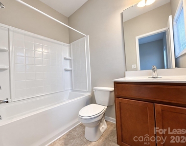 9511 Longstone Lane - Photo Thumbnail 7