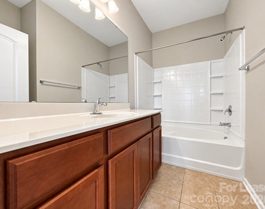 9511 Longstone Lane - Photo Thumbnail 11