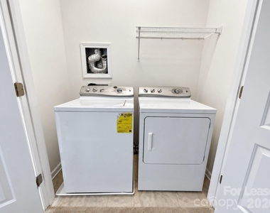 9511 Longstone Lane - Photo Thumbnail 9