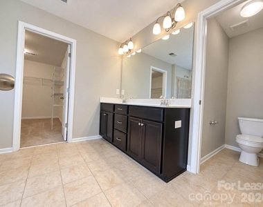 1109 Wainscott Drive - Photo Thumbnail 23
