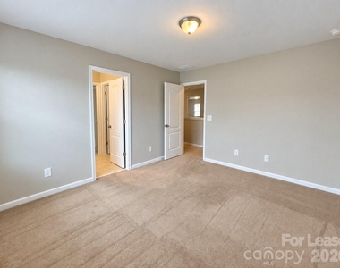 1109 Wainscott Drive - Photo Thumbnail 26