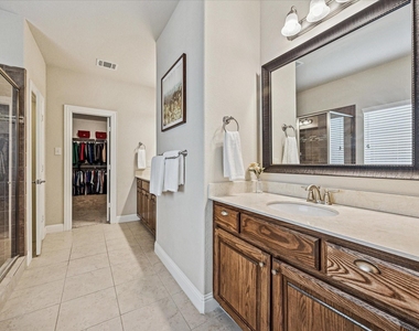 10225 Blackberry Street - Photo Thumbnail 19