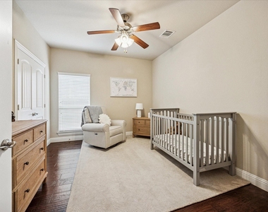 10225 Blackberry Street - Photo Thumbnail 16
