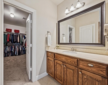 10225 Blackberry Street - Photo Thumbnail 18