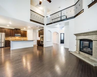 342 Manchester Drive - Photo Thumbnail 21
