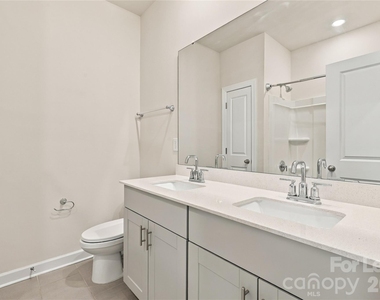 1003 Alicante Avenue - Photo Thumbnail 9