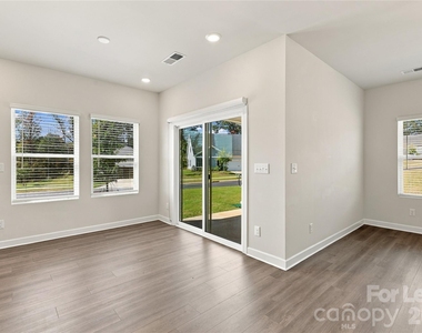 1003 Alicante Avenue - Photo Thumbnail 7