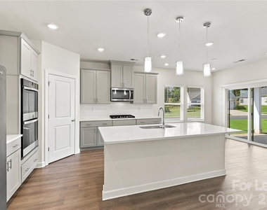 1003 Alicante Avenue - Photo Thumbnail 3