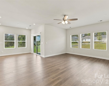 1003 Alicante Avenue - Photo Thumbnail 8