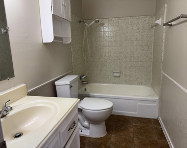 705 Kingsbridge Drive - Photo Thumbnail 24