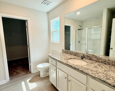 6200 Lowe Lane - Photo Thumbnail 14