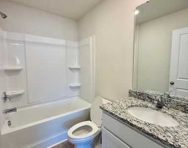6200 Lowe Lane - Photo Thumbnail 19