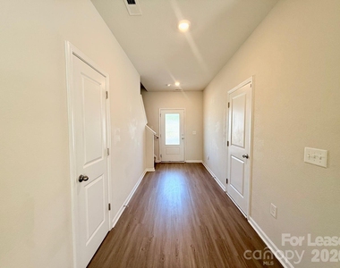 6200 Lowe Lane - Photo Thumbnail 3