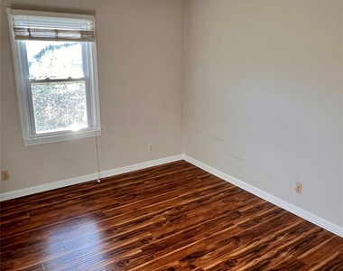 1212 Union Road - Photo Thumbnail 8
