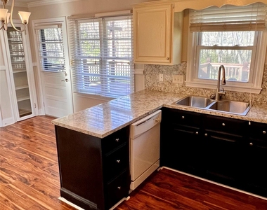 1212 Union Road - Photo Thumbnail 16