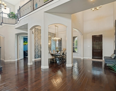 388 Bethany Road - Photo Thumbnail 4