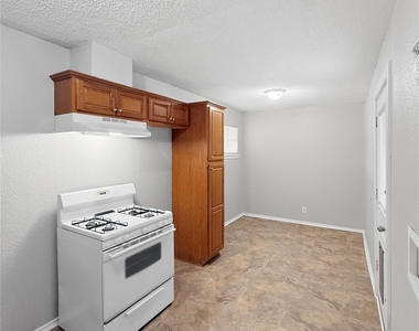3520 Western Avenue - Photo Thumbnail 7