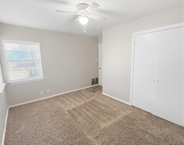 3520 Western Avenue - Photo Thumbnail 14