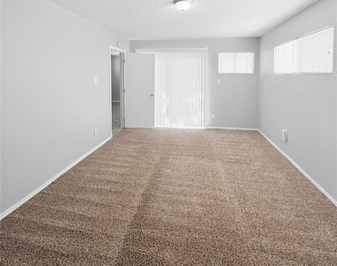 3520 Western Avenue - Photo Thumbnail 11