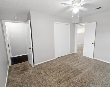 3520 Western Avenue - Photo Thumbnail 15