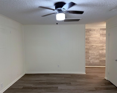708 Ioof Street - Photo Thumbnail 3