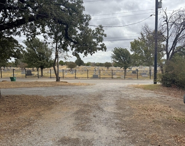 708 Ioof Street - Photo Thumbnail 2