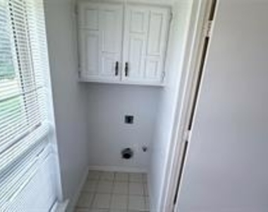 1521 Leicester Street - Photo Thumbnail 4