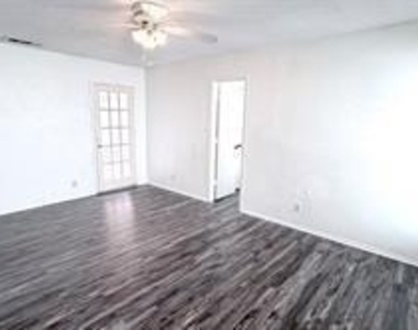 1521 Leicester Street - Photo Thumbnail 23