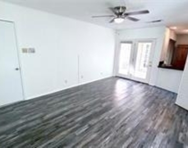 1521 Leicester Street - Photo Thumbnail 29