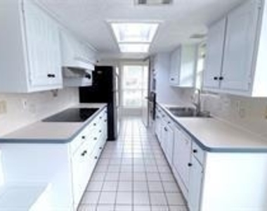 1521 Leicester Street - Photo Thumbnail 6