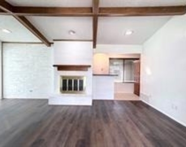 1521 Leicester Street - Photo Thumbnail 13