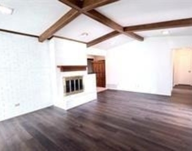 1521 Leicester Street - Photo Thumbnail 12