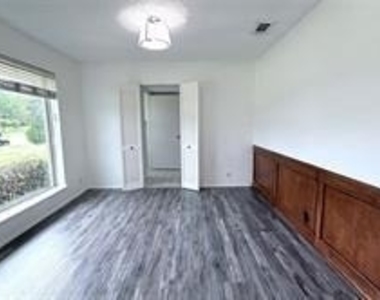 1521 Leicester Street - Photo Thumbnail 2